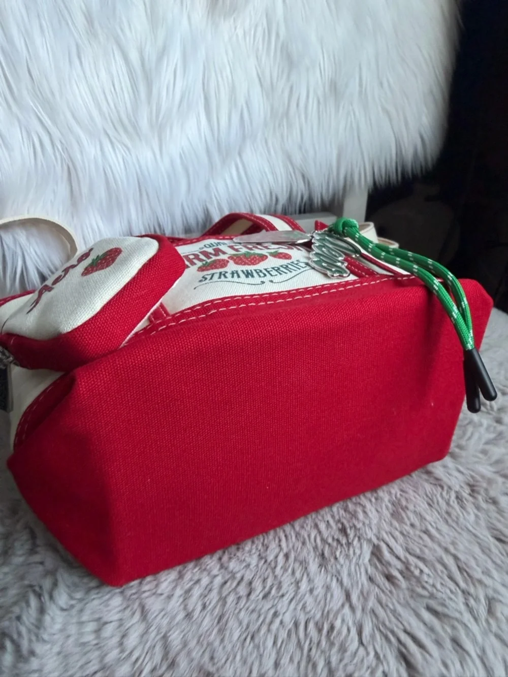 Aeropostale Red & Cream Strawberry Canvas Tote Crossbody with Strawberry Charm - Picture 8 of 17